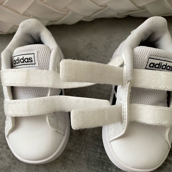 SOLD NWOT adidas sneakers - Picture 5 of 5